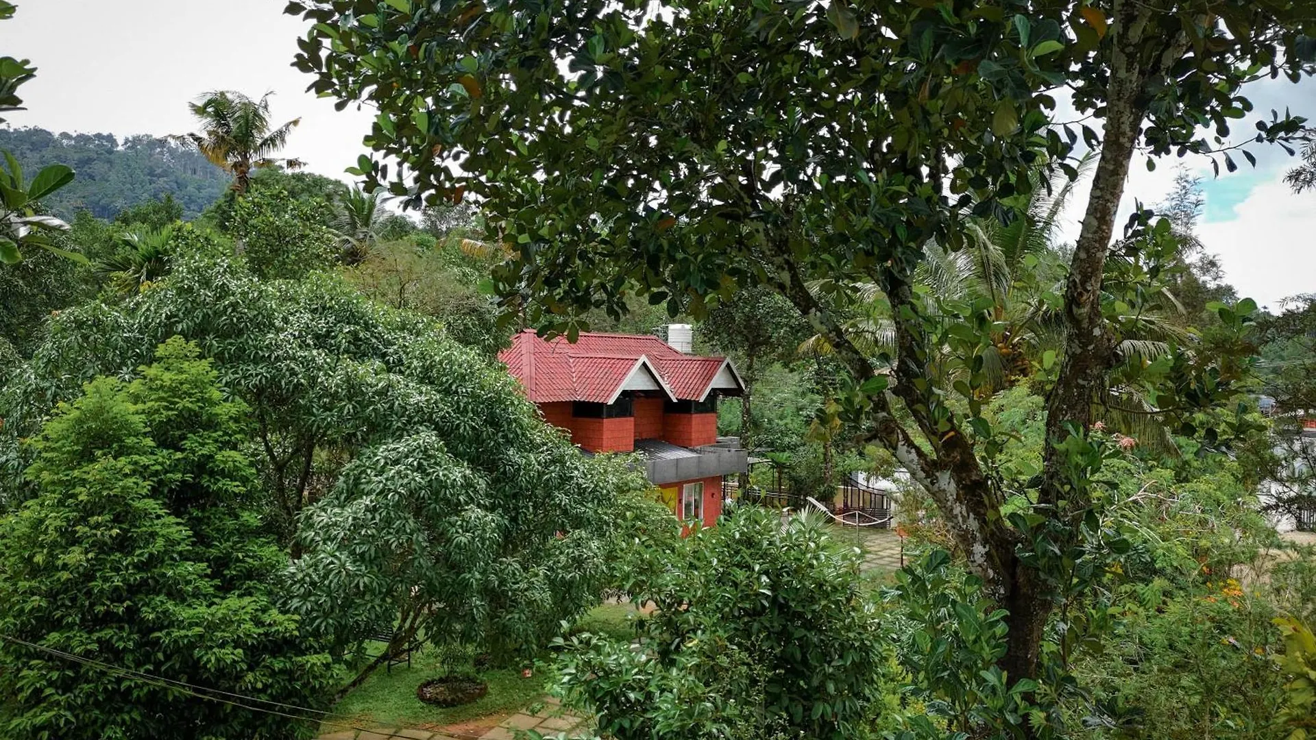 Resort Ayurgem Ayurveda Yoga And Wellness Retreat Munnar Hotel Anaviratty